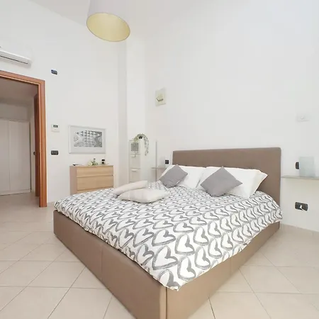 Brunelleschi House - Rome Airport And Fiera Roma 1 Train Stop