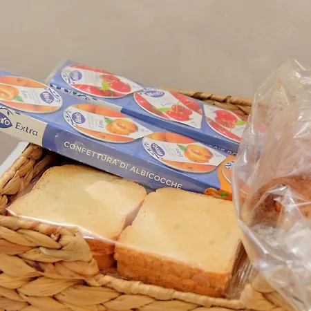 Brunelleschi House - Rome Airport And Fiera Roma 1 Train Stop *